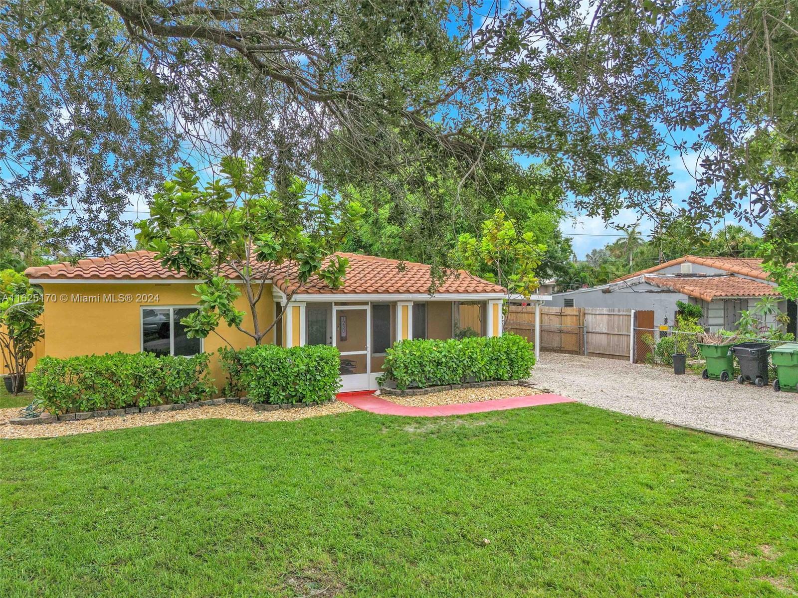 1230 SW 29th St