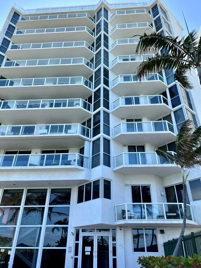17275 Collins Ave # 302