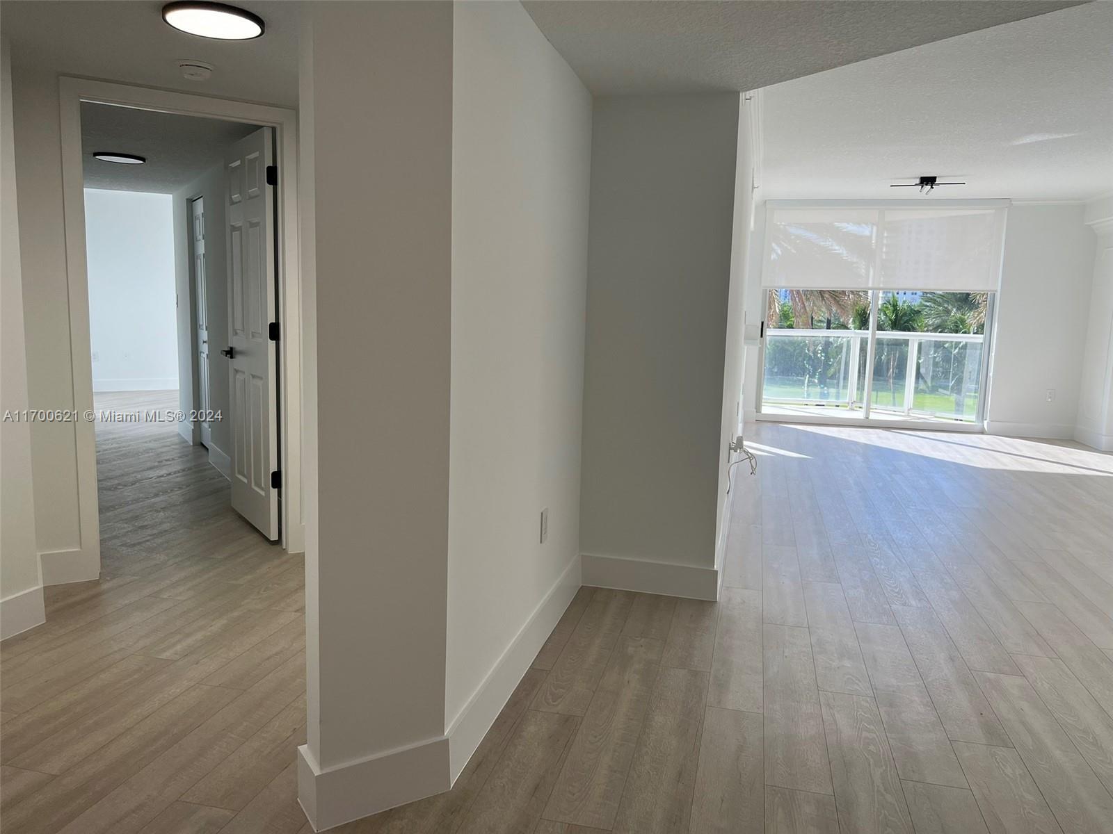 17275 Collins Ave # 302