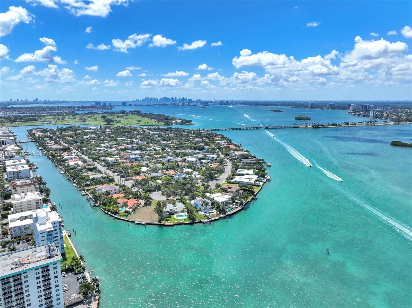 9821 E Bay Harbor Dr # 501