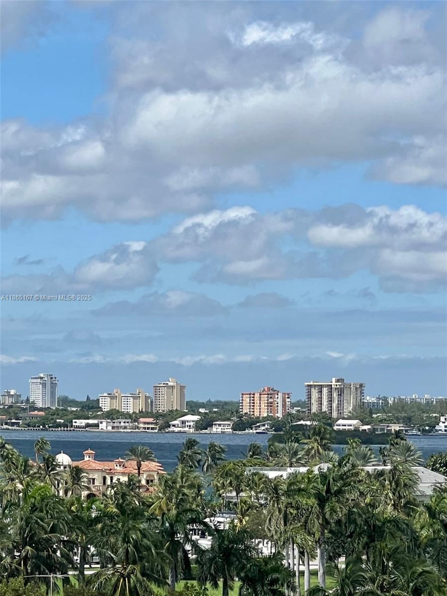 10185 Collins Ave # 902