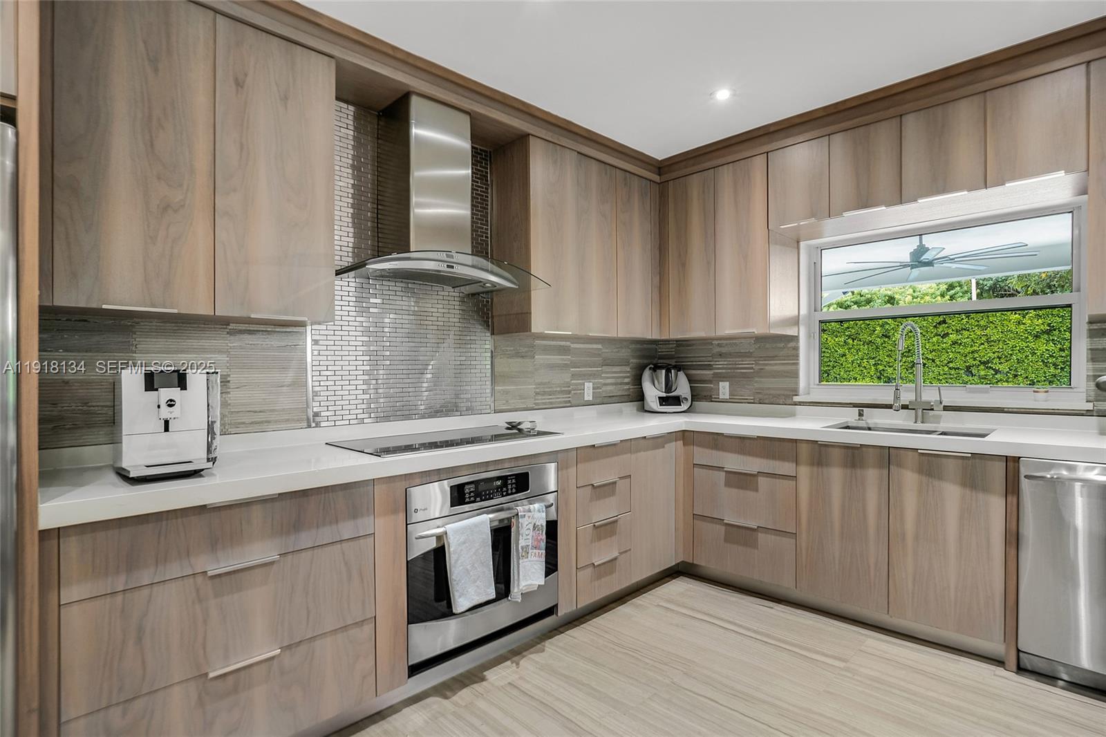 259 E Shore Dr
