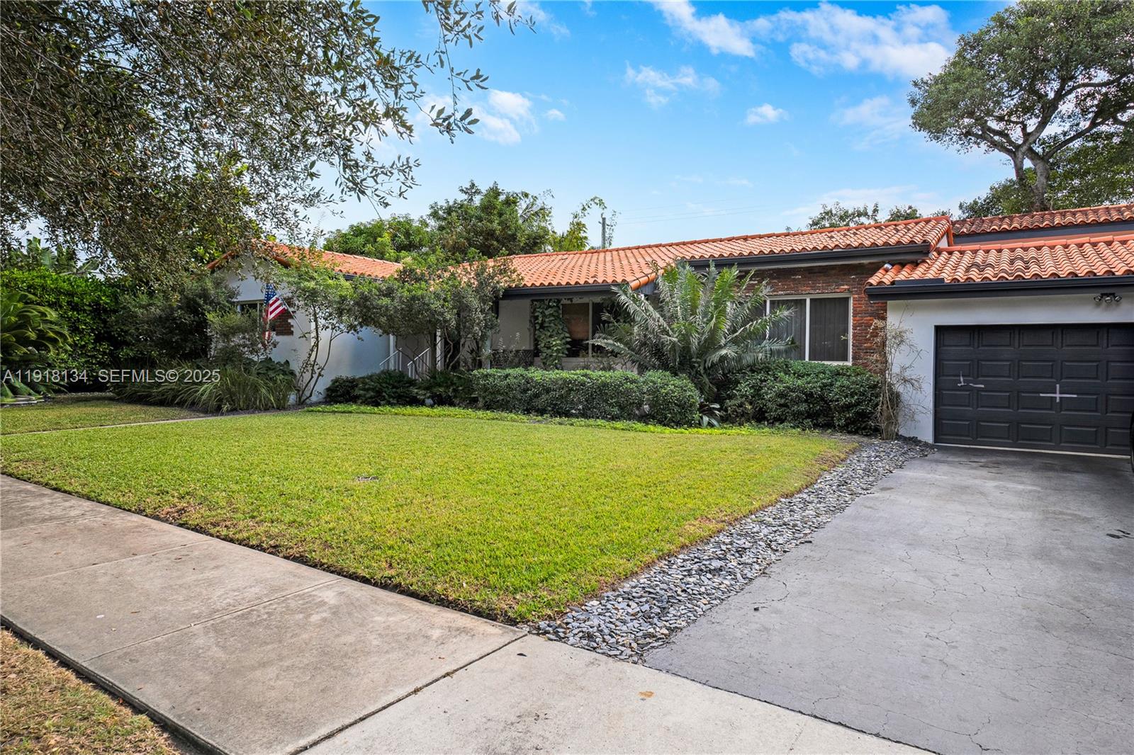 259 E Shore Dr