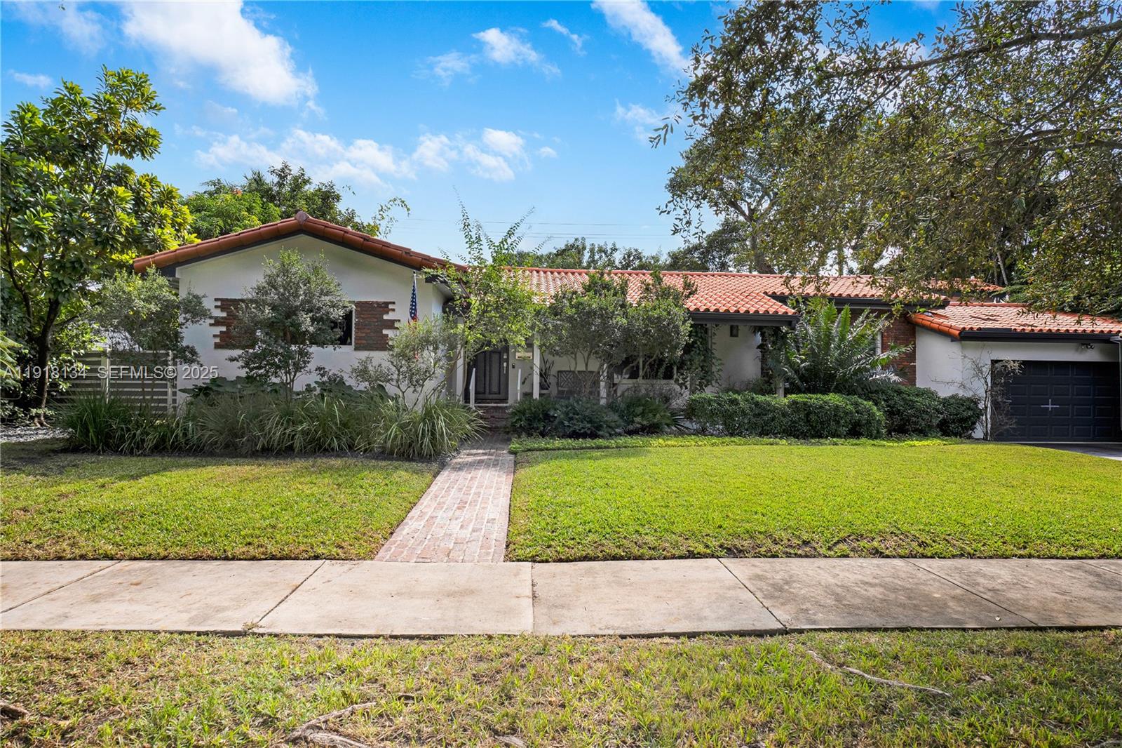 259 E Shore Dr