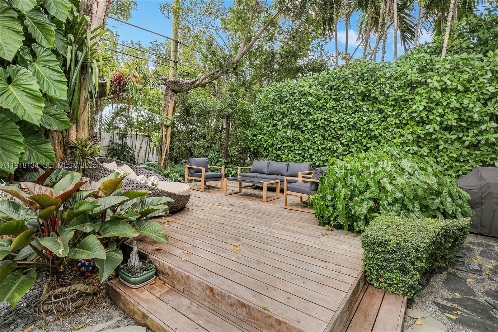 259 E Shore Dr