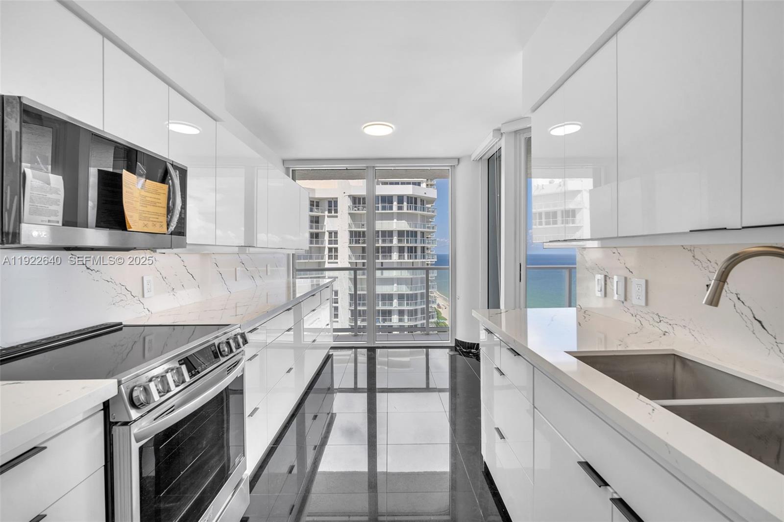 16445 Collins Ave # 2626