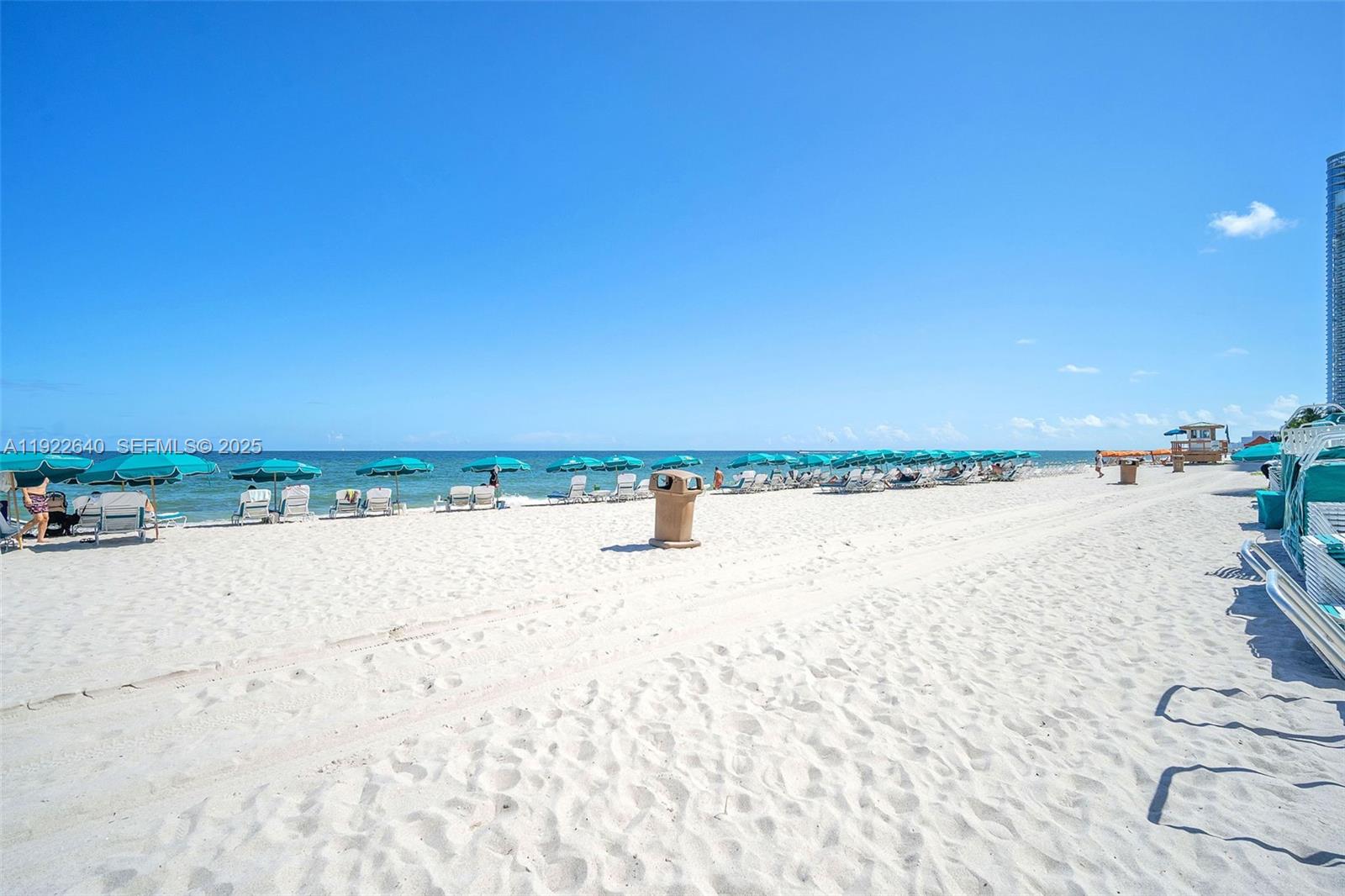 16445 Collins Ave # 2626