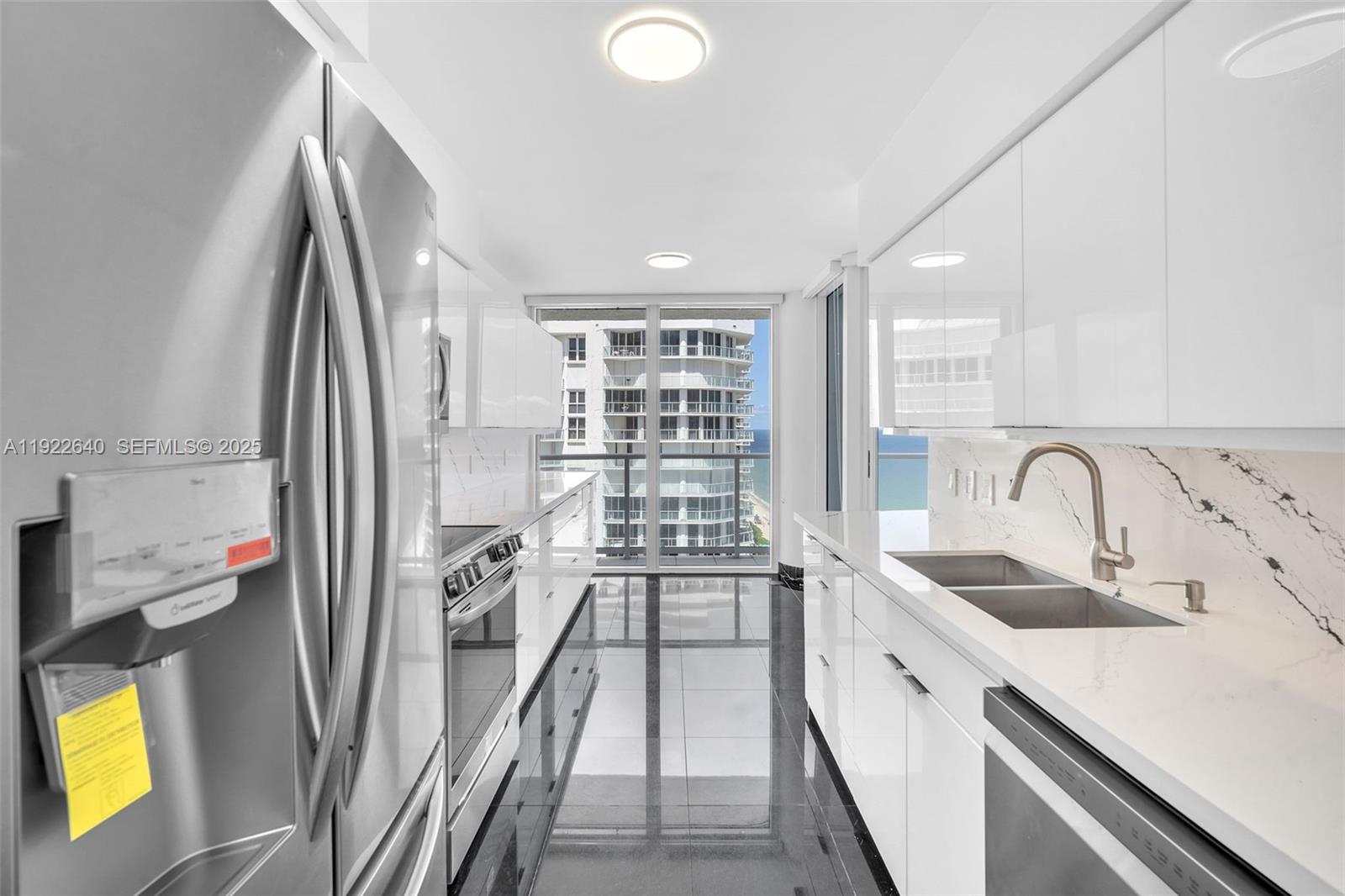 16445 Collins Ave # 2626