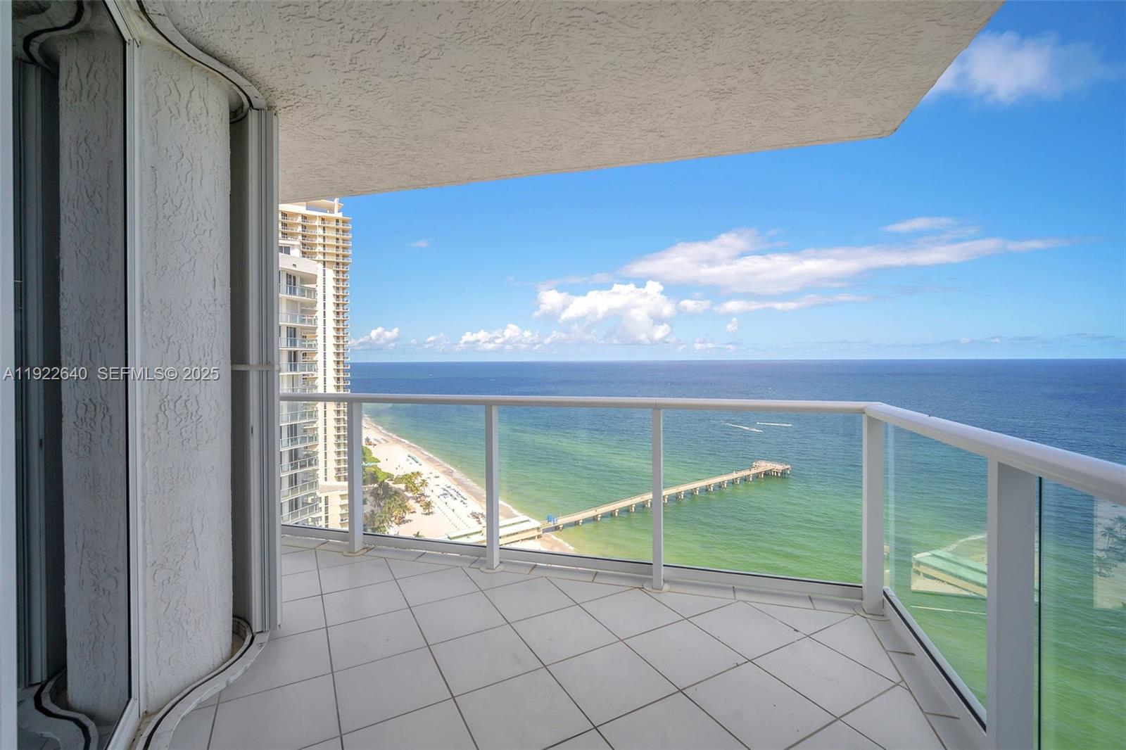 16445 Collins Ave # 2626