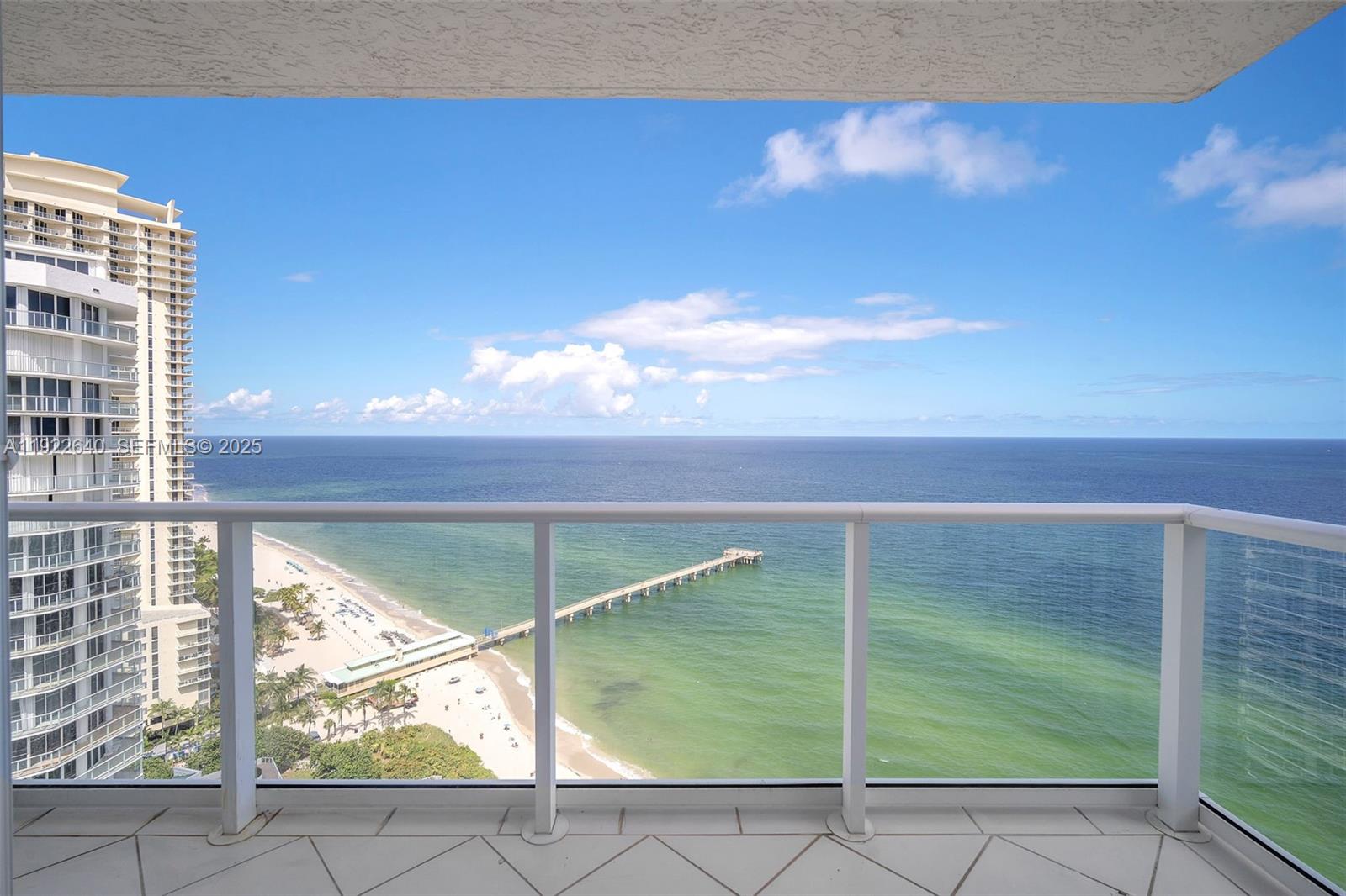16445 Collins Ave # 2626