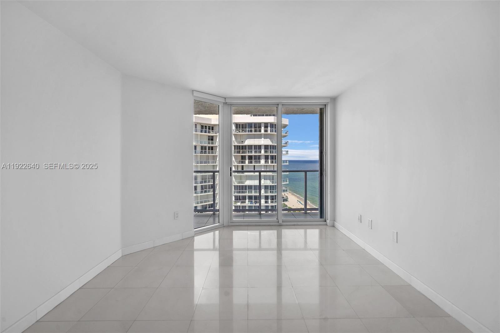16445 Collins Ave # 2626