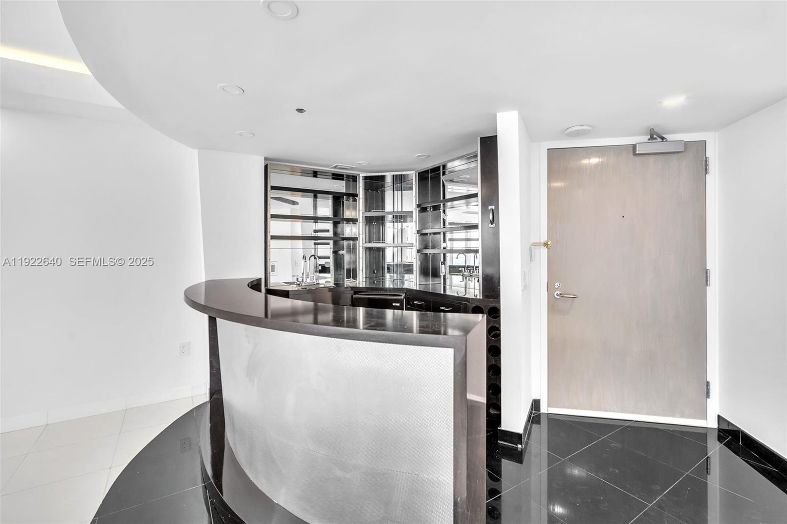 16445 Collins Ave # 2626