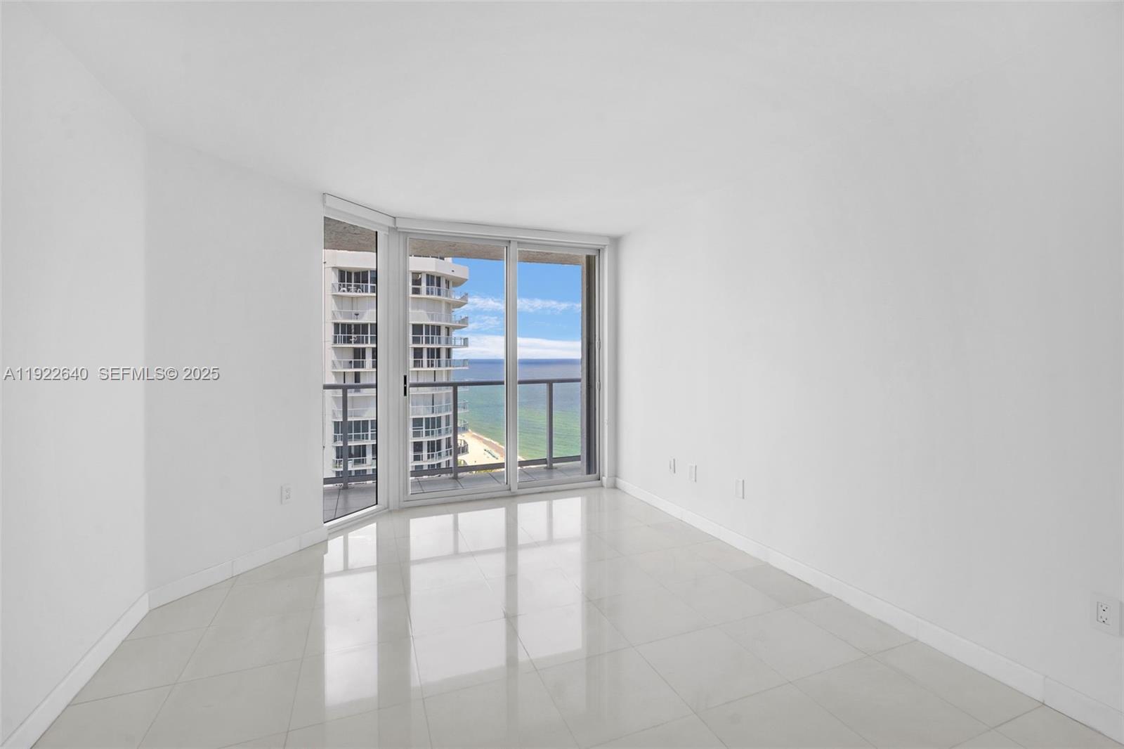 16445 Collins Ave # 2626