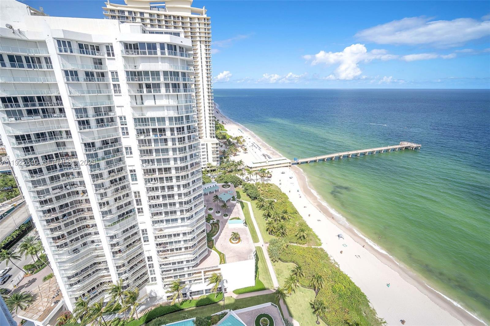 16445 Collins Ave # 2626