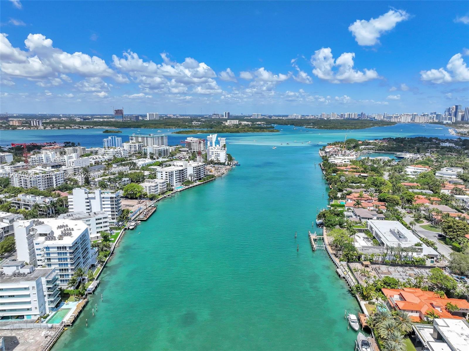 9821 E Bay Harbor Dr # 501