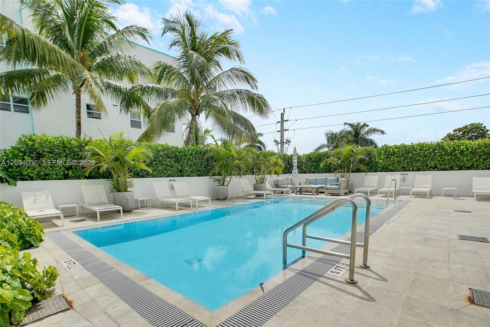 9821 E Bay Harbor Dr # 501