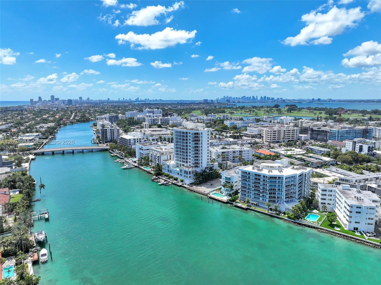 9821 E Bay Harbor Dr # 501