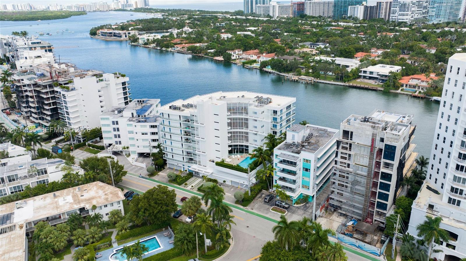 9821 E Bay Harbor Dr # 501