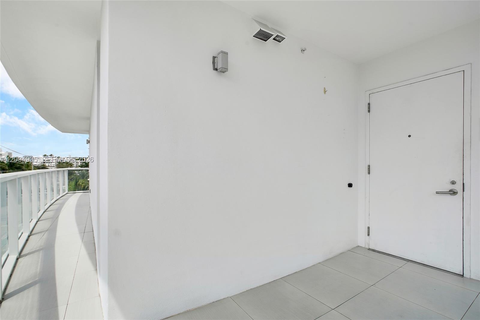 9821 E Bay Harbor Dr # 501