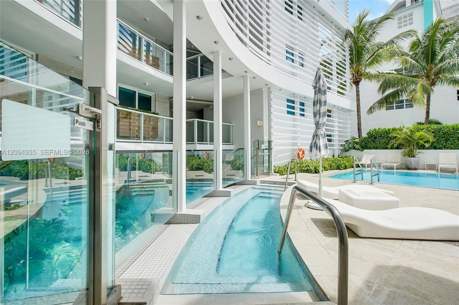 9821 E Bay Harbor Dr # 501