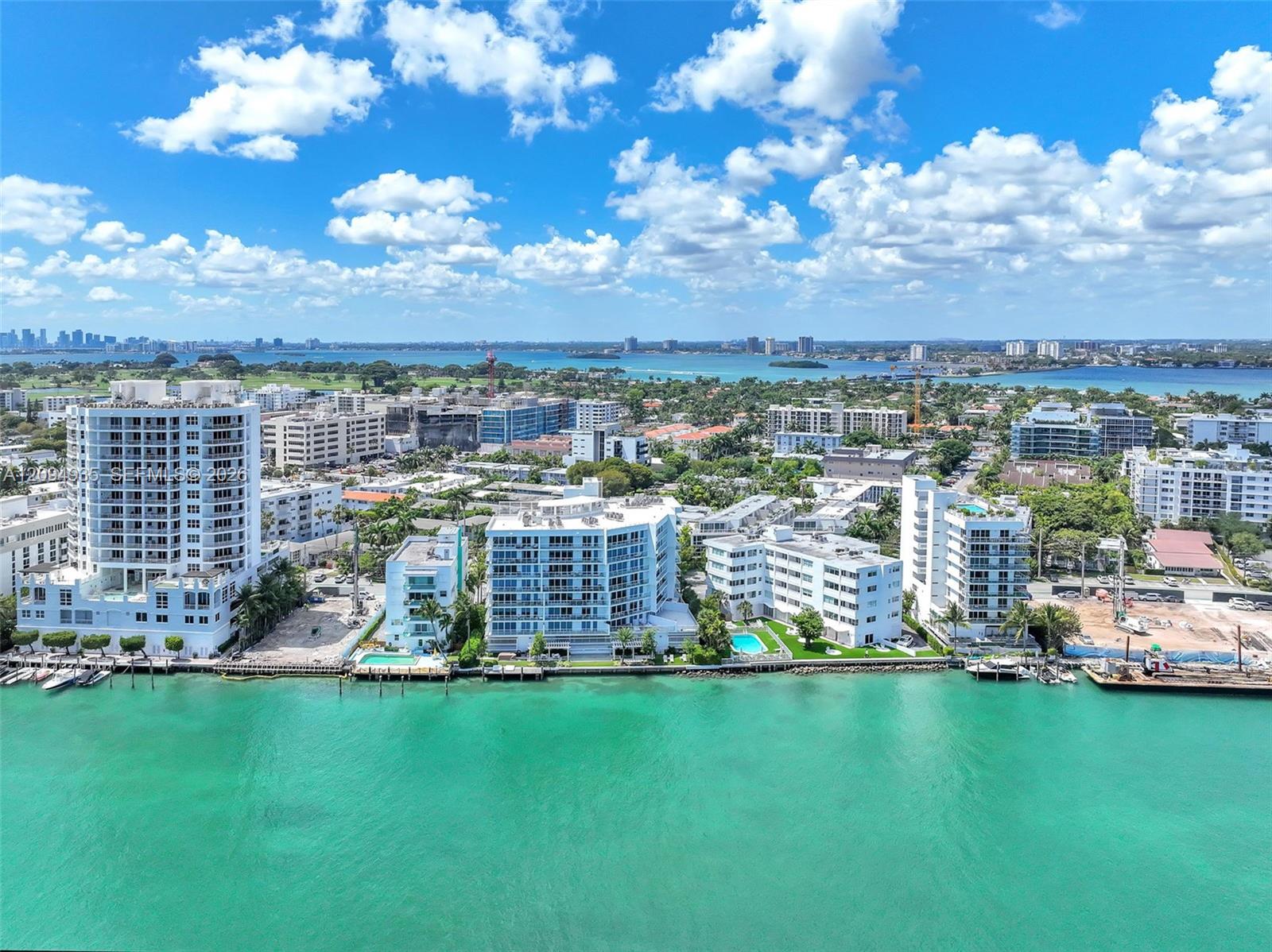 9821 E Bay Harbor Dr # 501