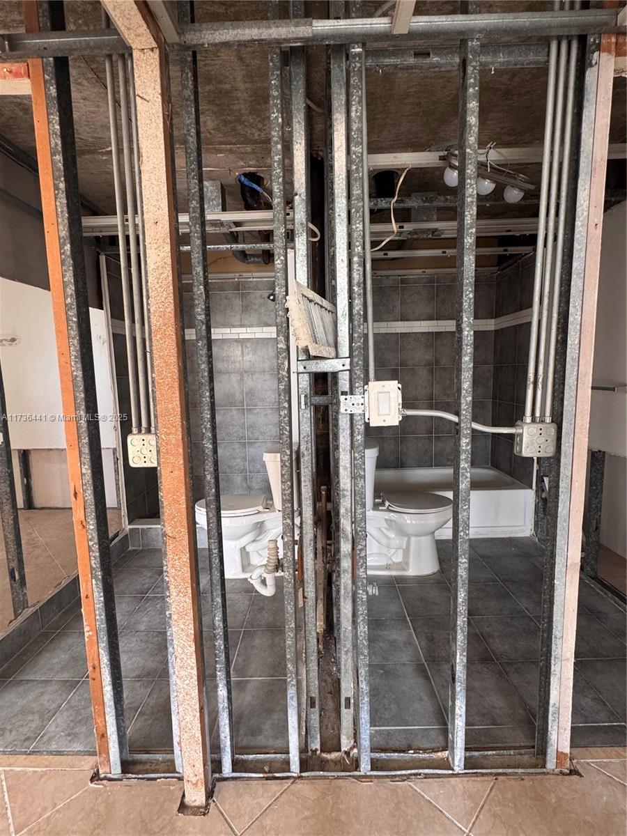 492 NW 165th St Rd # 309 Unit: C-309