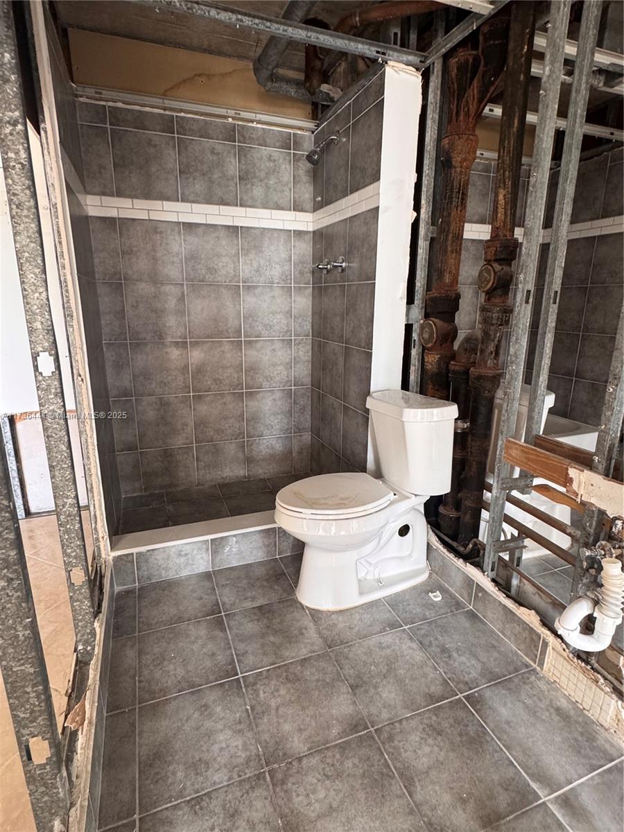 492 NW 165th St Rd # 309 Unit: C-309