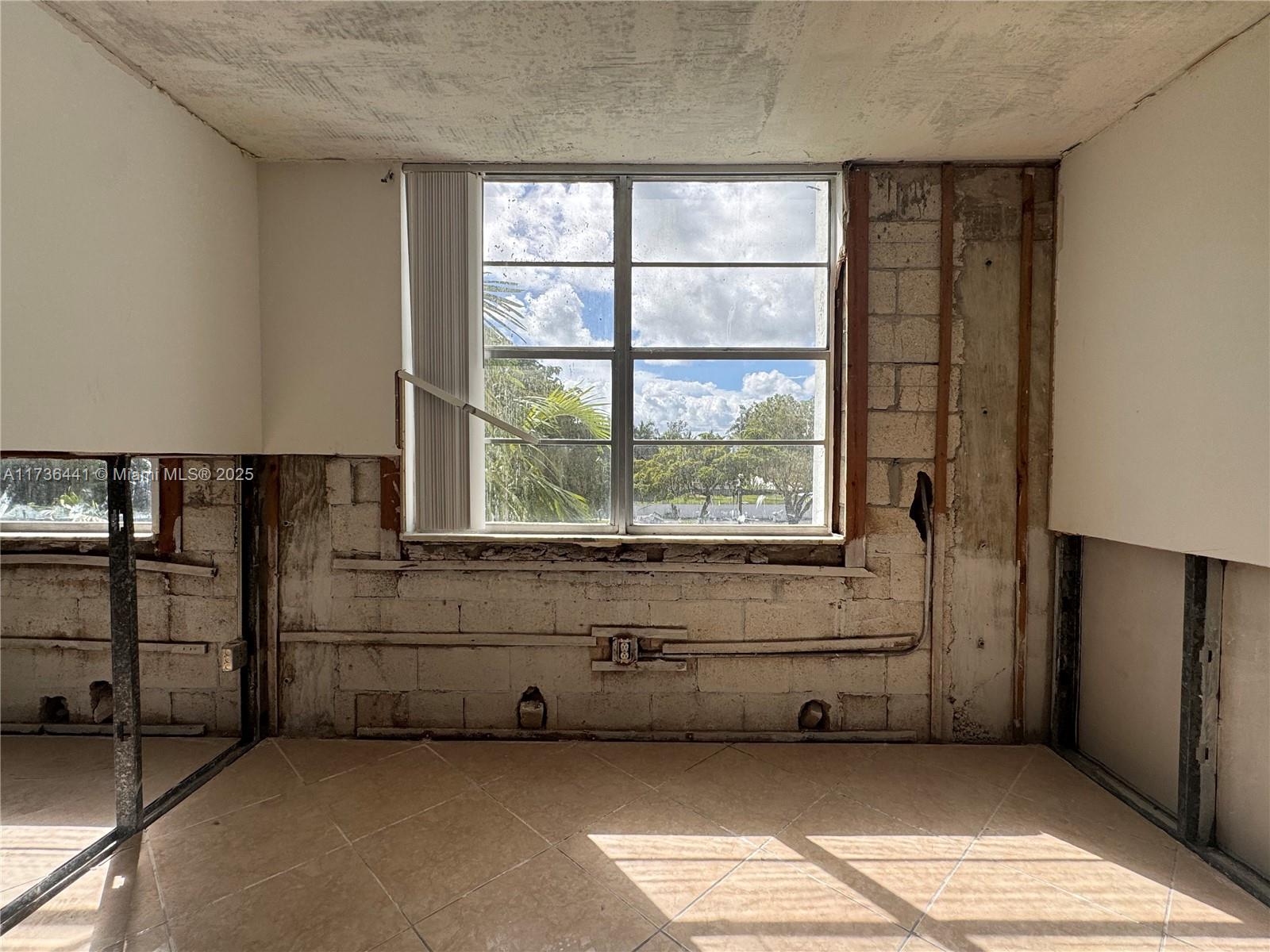 492 NW 165th St Rd # 309 Unit: C-309