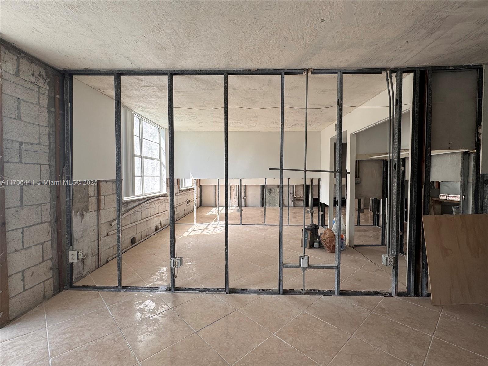 492 NW 165th St Rd # 309 Unit: C-309