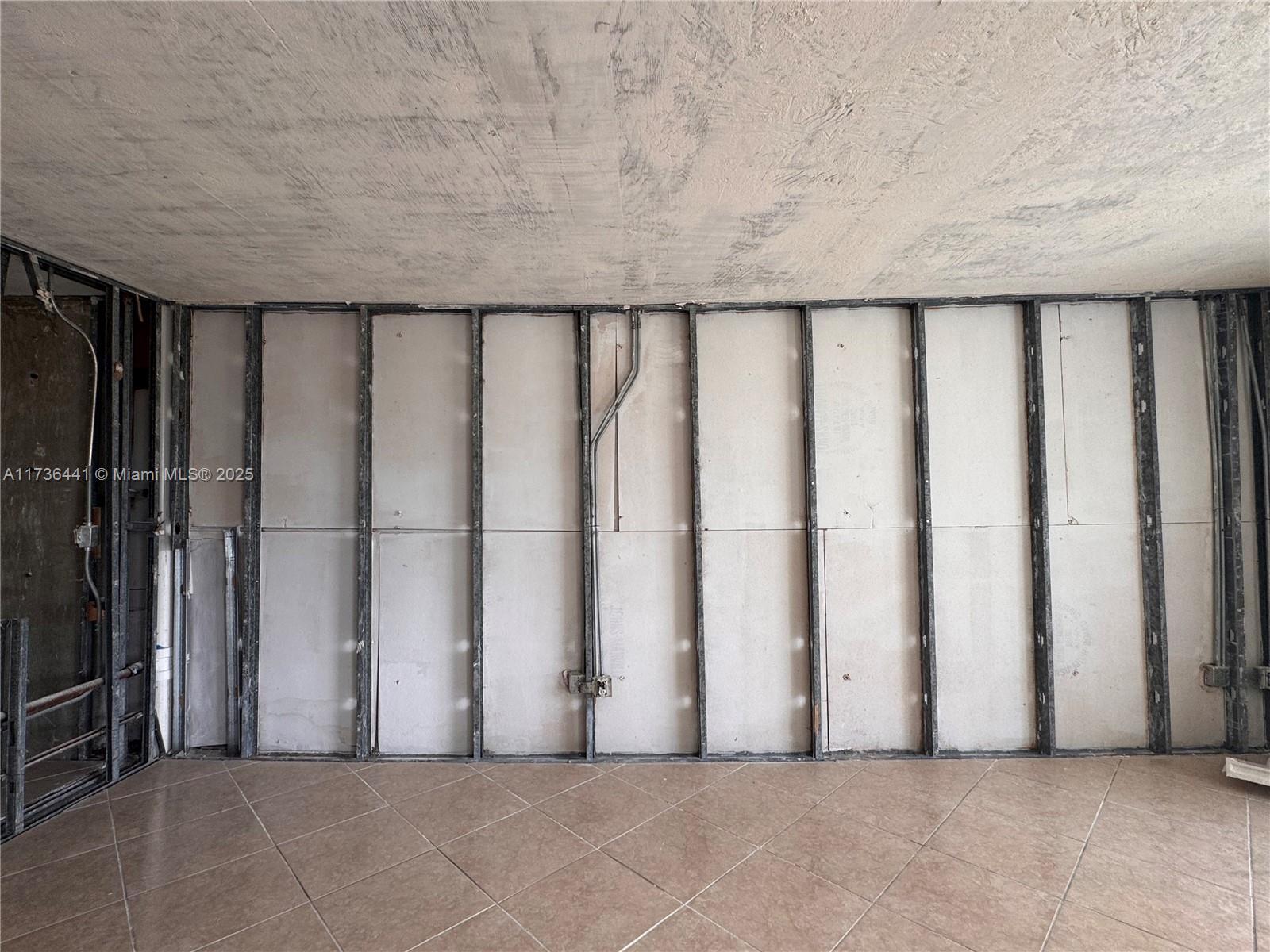 492 NW 165th St Rd # 309 Unit: C-309