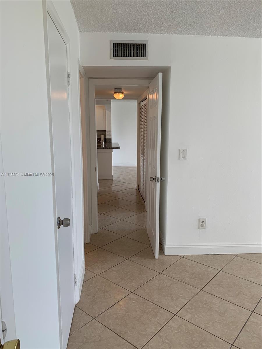 492 NW 165th St Rd # 309 Unit: C-309
