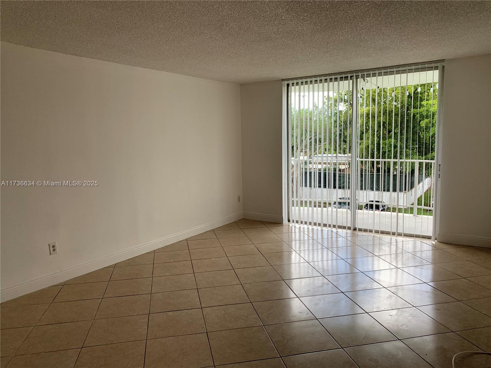492 NW 165th St Rd # 309 Unit: C-309