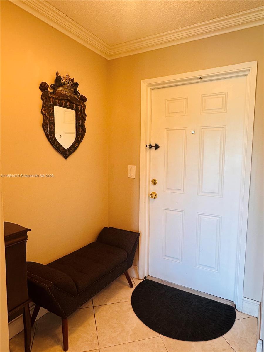 1000 NE 14th Ave # 703