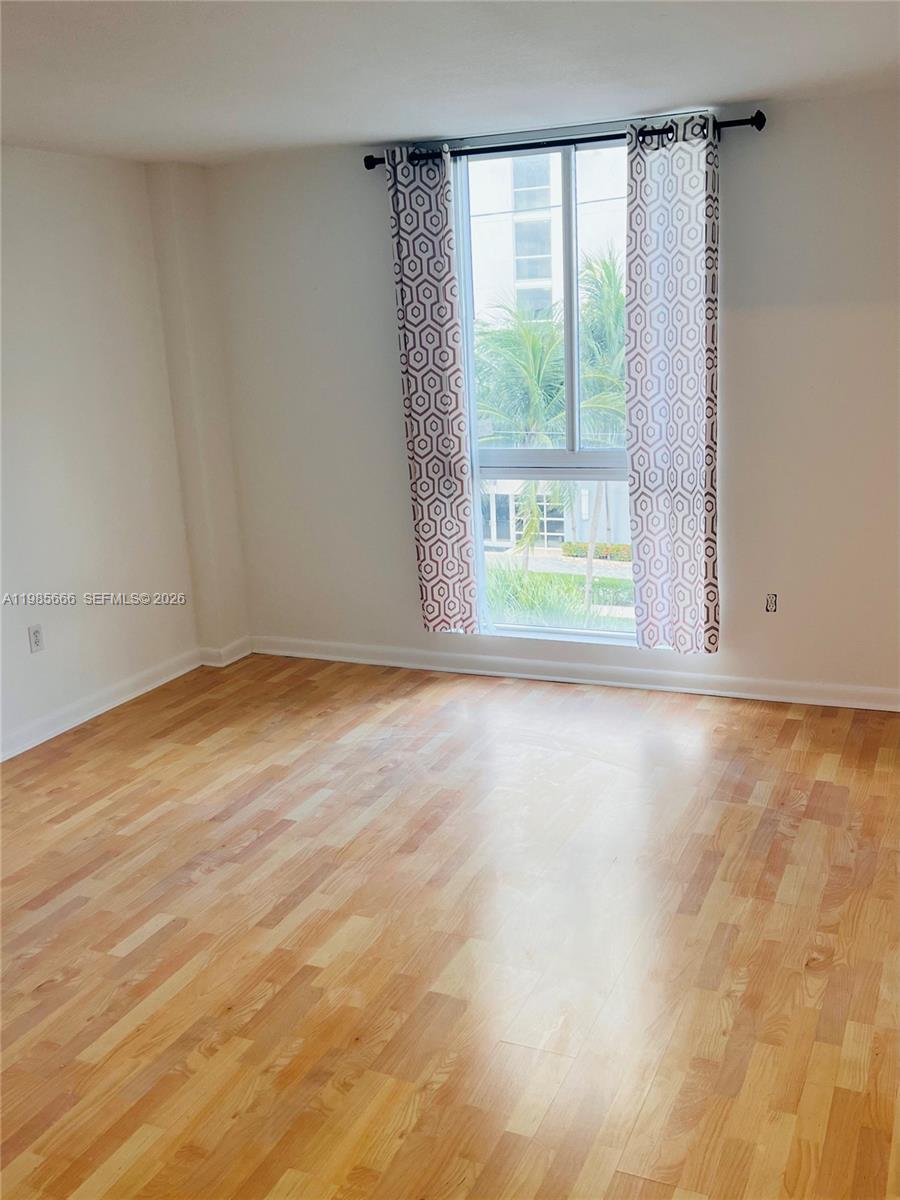 7928 E West Dr # 404