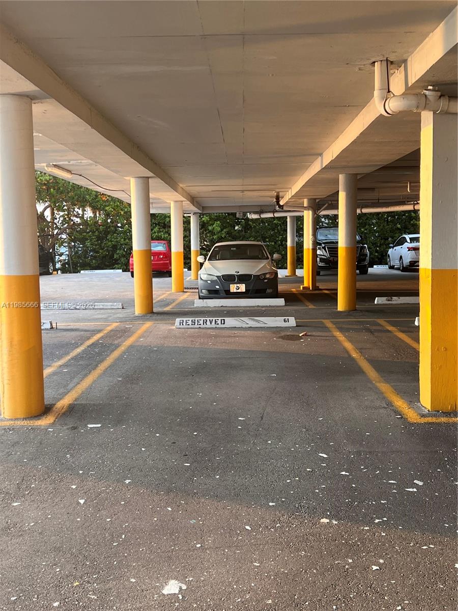 7928 E West Dr # 404