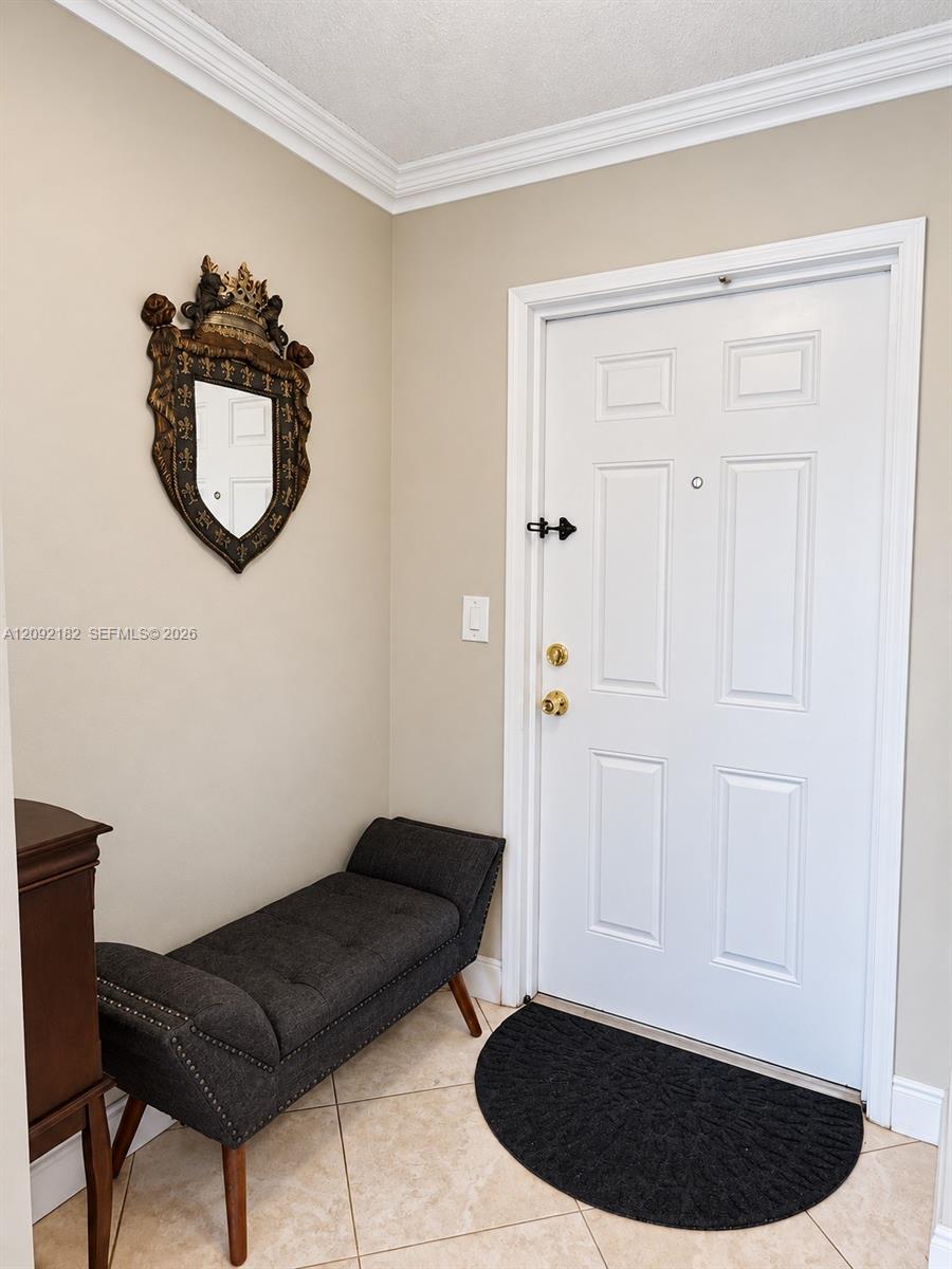 1000 NE 14th Ave # 703