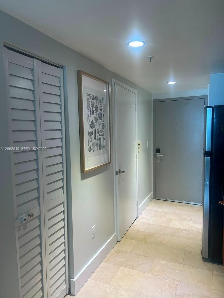 1750 N Bayshore Dr # 4608