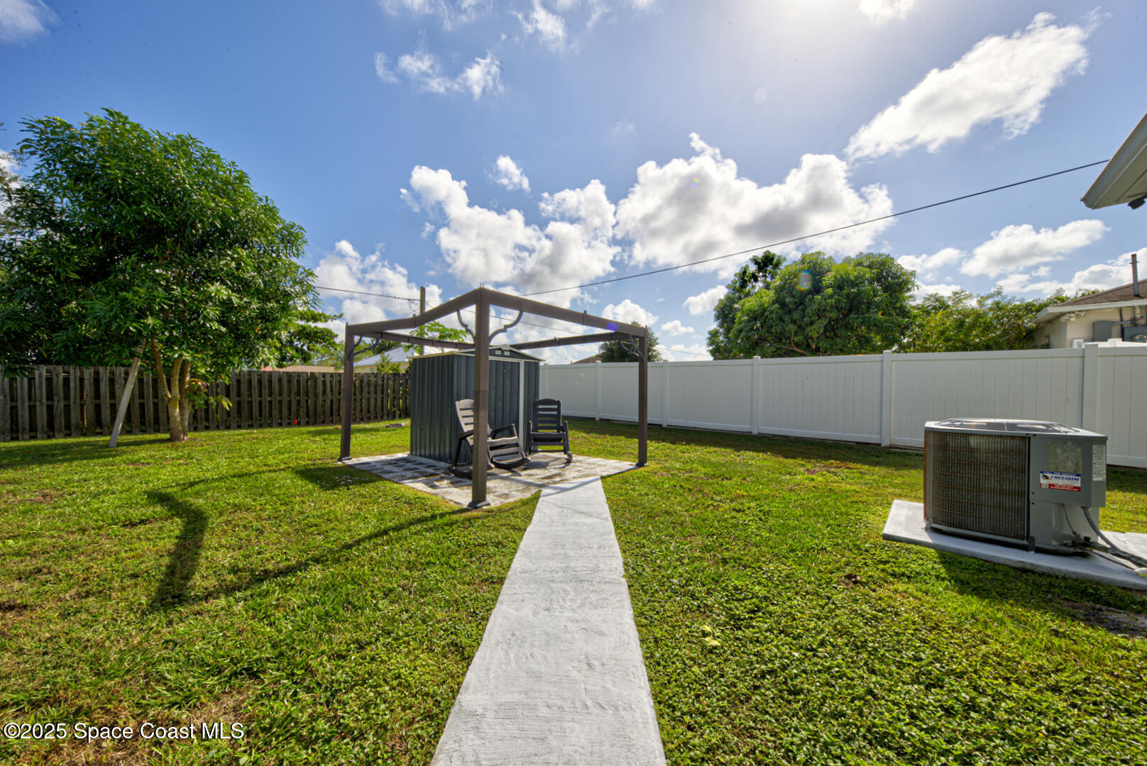 469 Aviation Avenue NE, Palm Bay