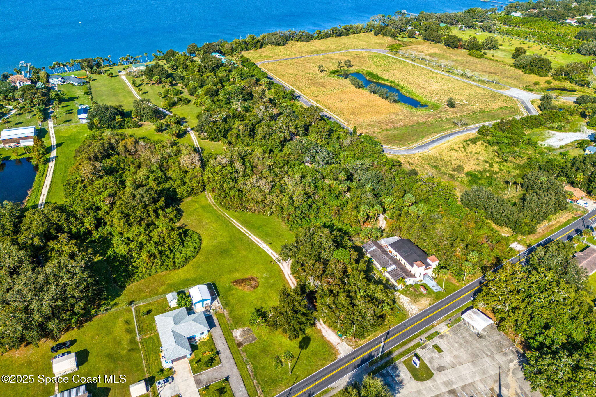 1405 N Tropical Trail