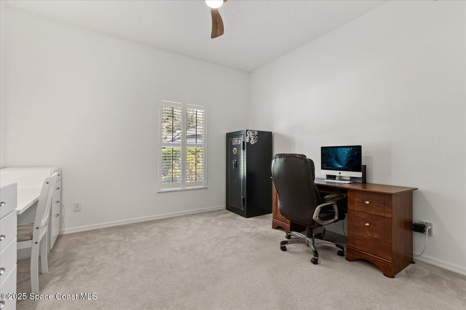 5685 Curtis Boulevard