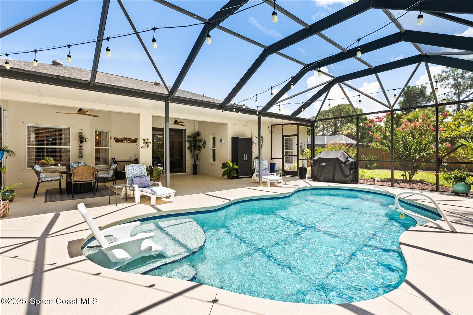 5685 Curtis Boulevard