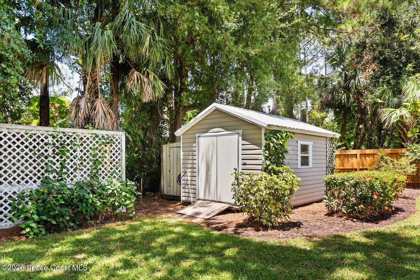 5685 Curtis Boulevard