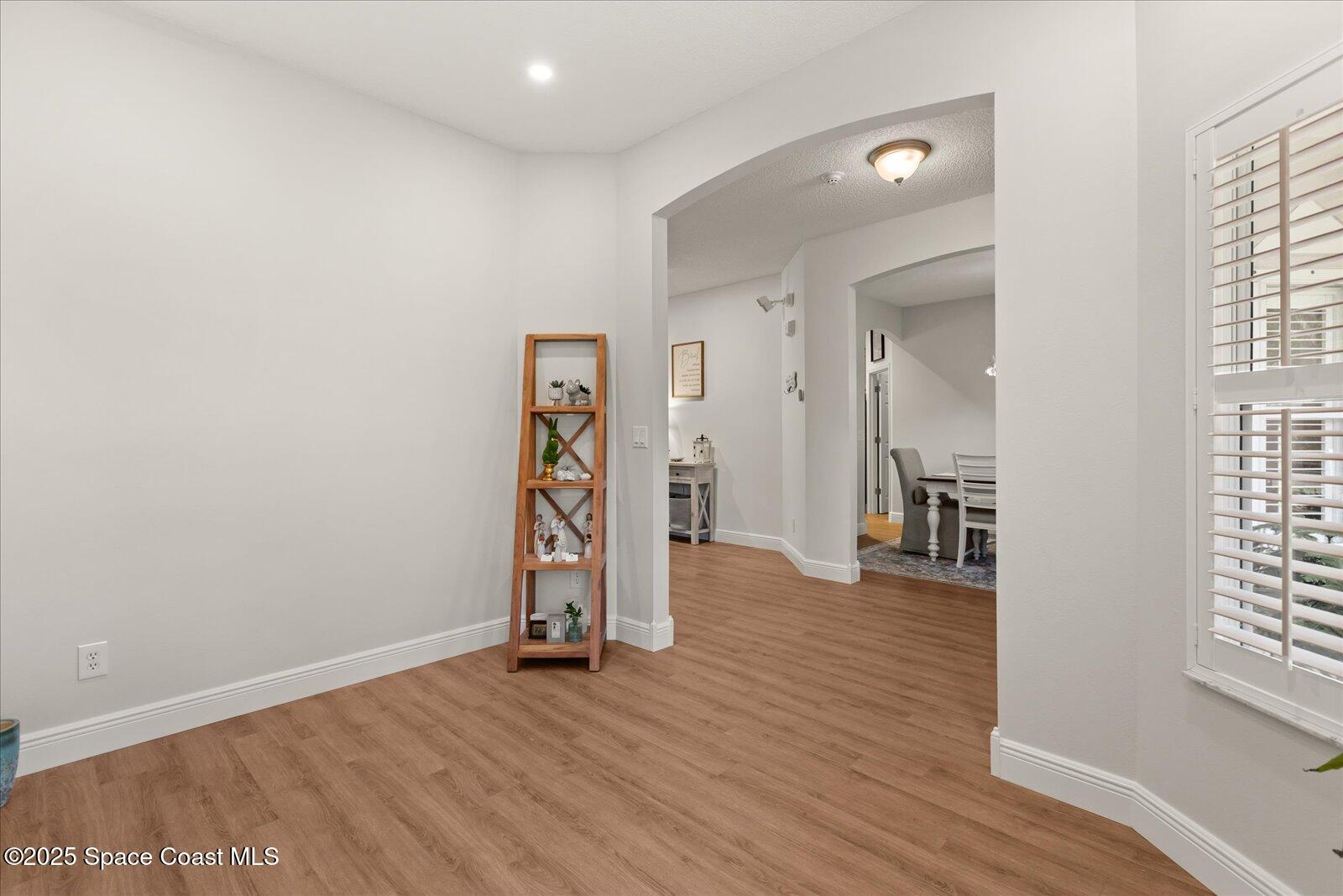 5685 Curtis Boulevard