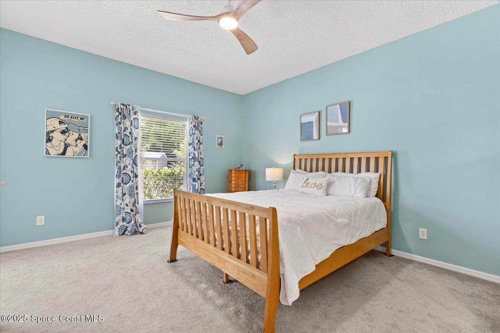 5685 Curtis Boulevard