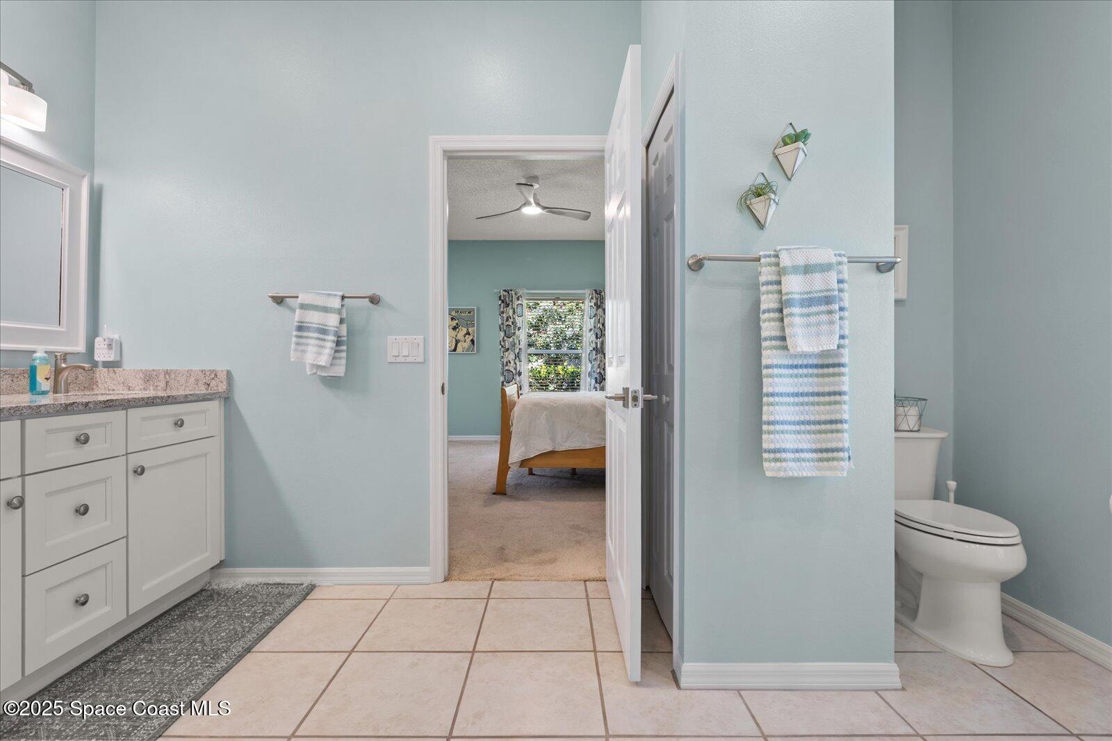 5685 Curtis Boulevard