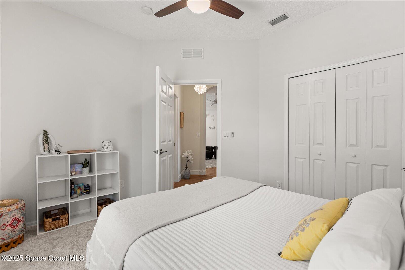 5685 Curtis Boulevard