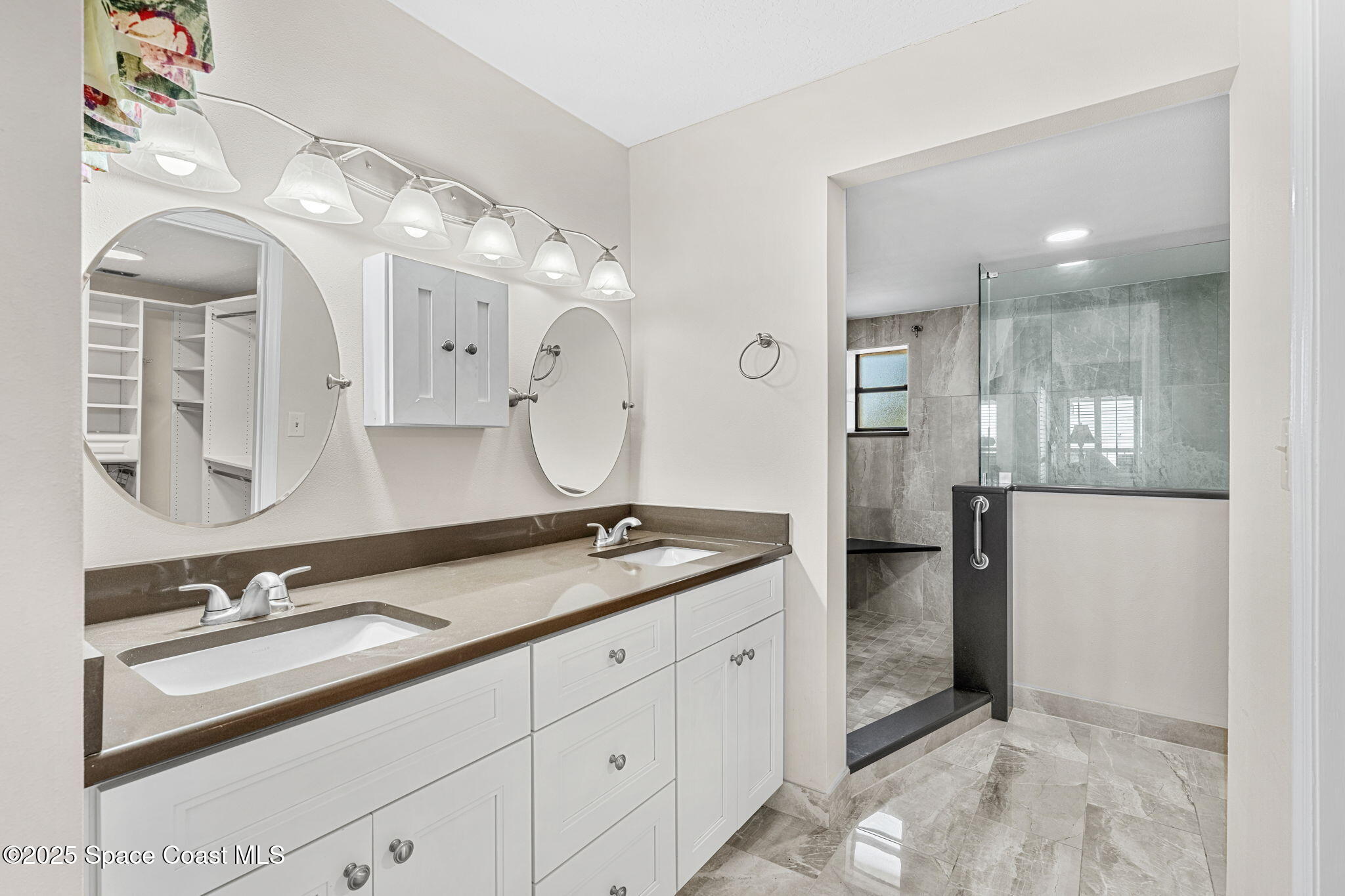 3220 River Villa Way, 115