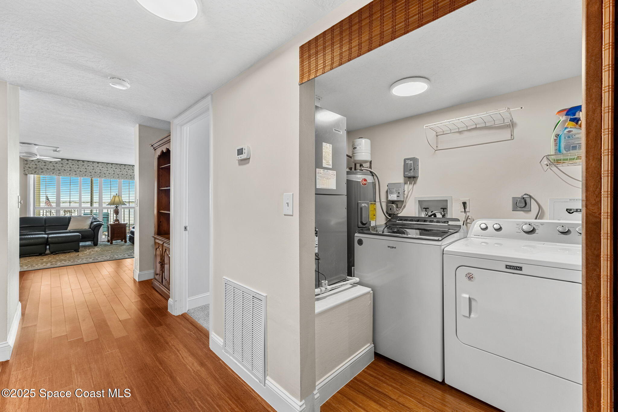 3220 River Villa Way, 115