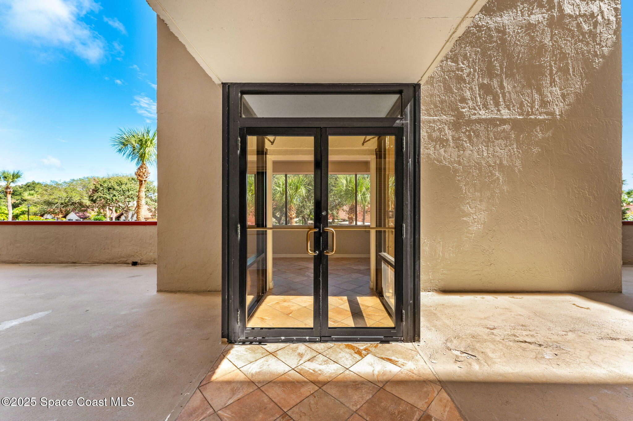 3220 River Villa Way, 115