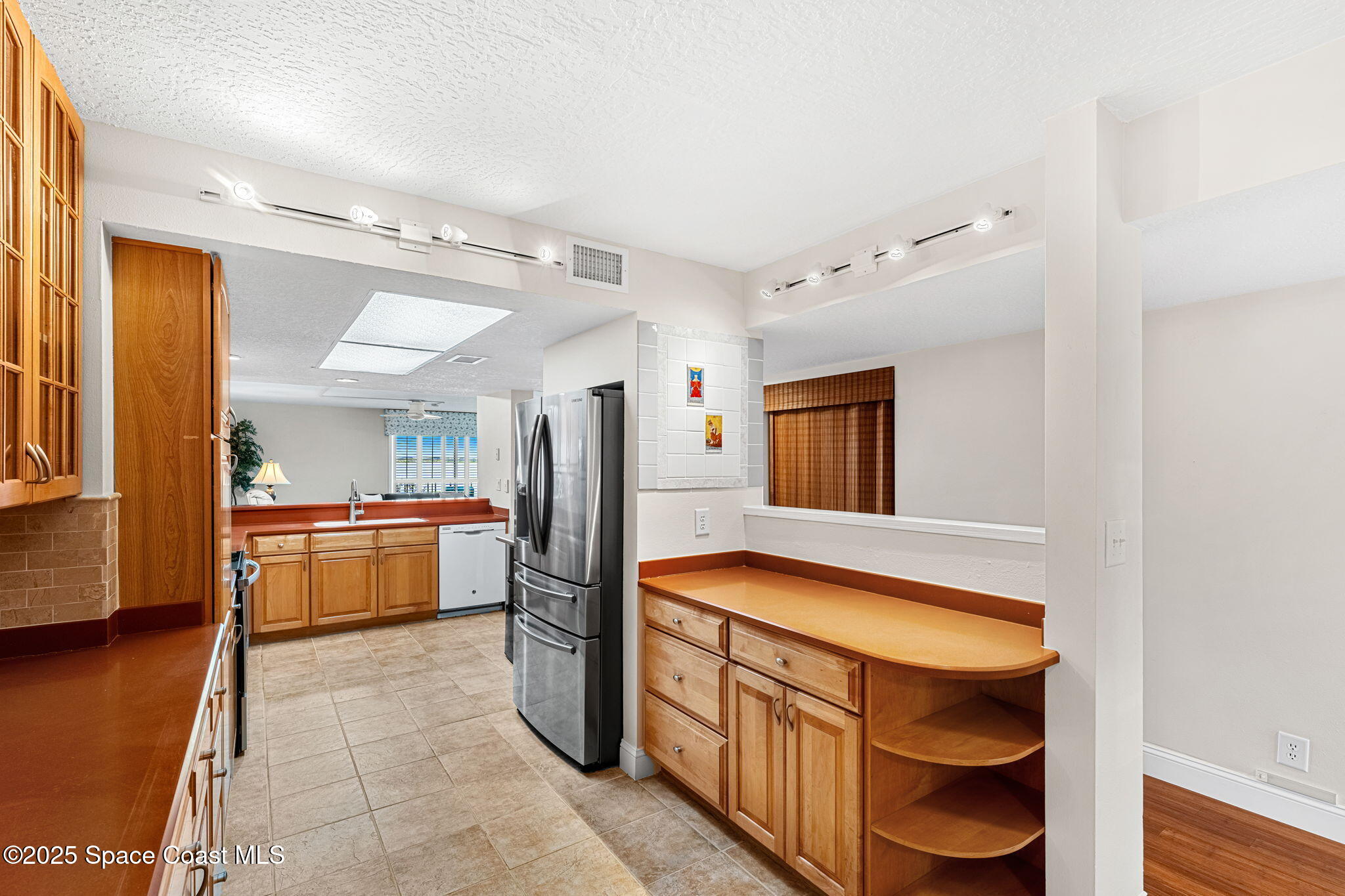 3220 River Villa Way, 115